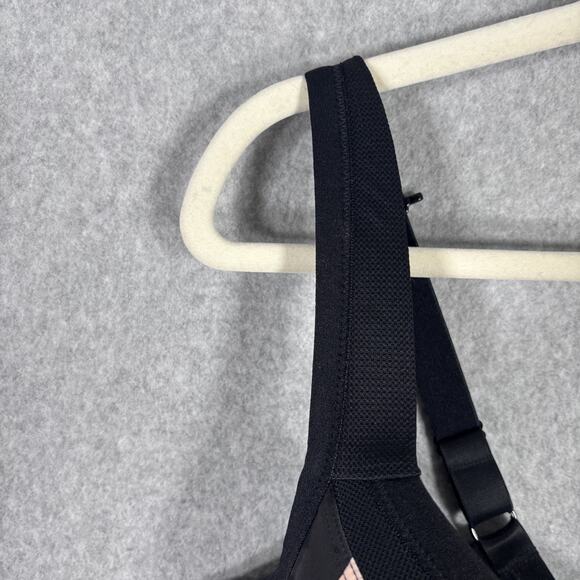 Torrid Sports Bra 42G Skulls Stars Gold Underwire Racerback Medium Impact Padded - Picture 4 of 15